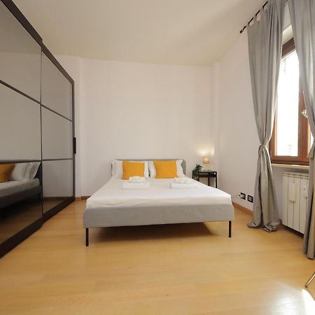 Cozy And Comfy Apartment In Piramide Metro Stop โรม ภายนอก รูปภาพ