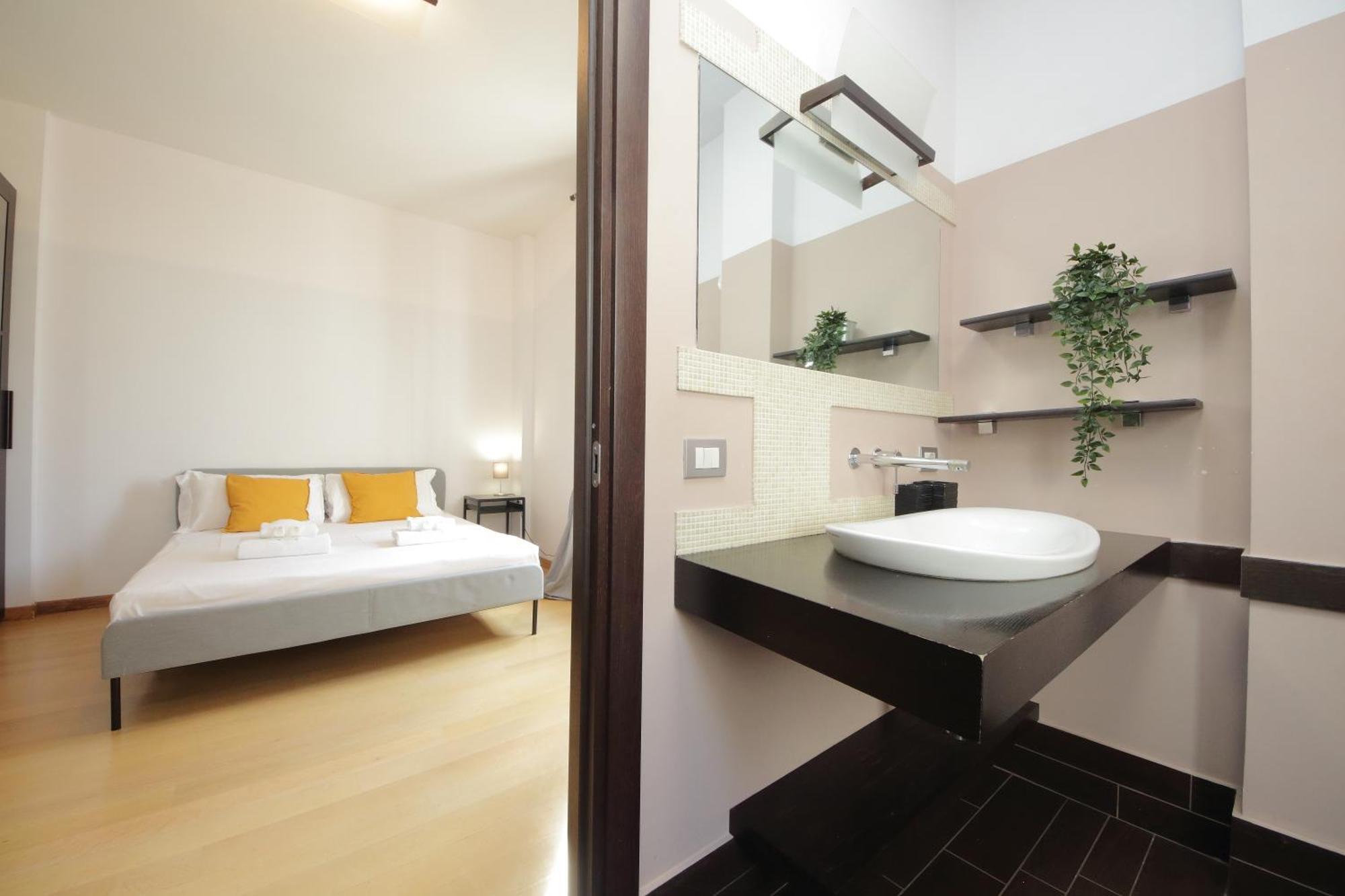 Cozy And Comfy Apartment In Piramide Metro Stop โรม ภายนอก รูปภาพ